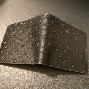 Louis Vuitton trifold